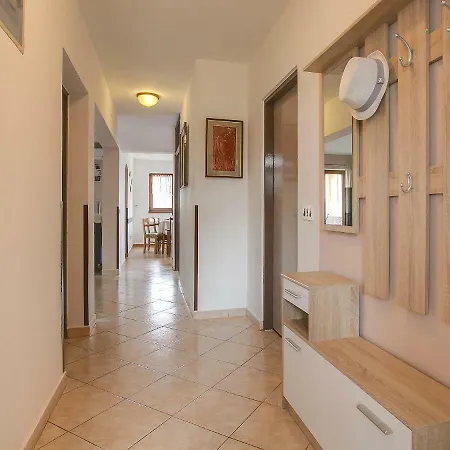 Apartman Ivkovic By Interhome *